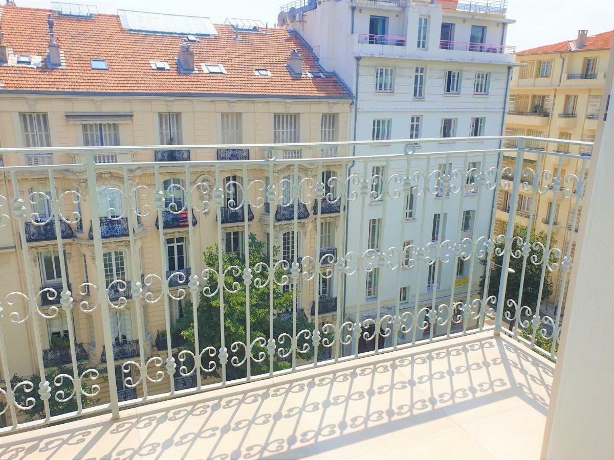 Duplex Balcon Centre Mer 504 Nisa Exterior foto
